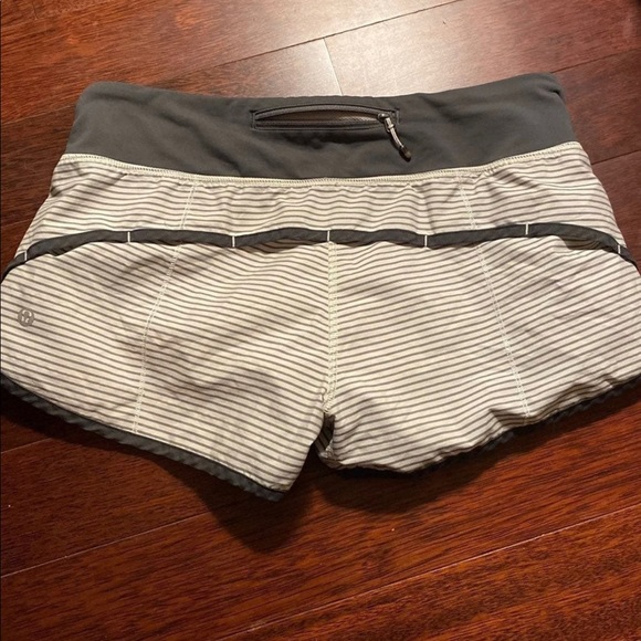 Lululemon Striped Speed Shorts Hyperstripe - Picture 4 of 7